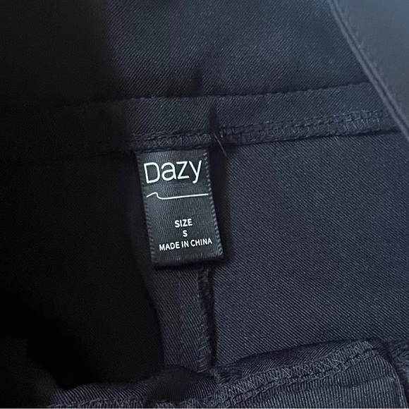🆕 dazy • high waist black trousers with three front buttons - Picture 6 of 9